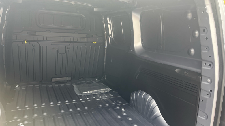 Peugeot Partner Long Diesel 1.5 BlueHDi 100 Professional Plus Van